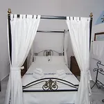 Santorini Vineyard With Heated Pool Holiday home *