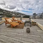 Santorini Vineyard With Heated Pool *