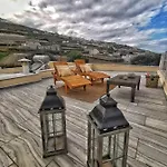Santorini Vineyard With Heated Pool Dom wakacyjny
