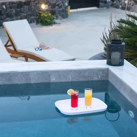 Santorini Vineyard With Heated Pool * Éxo Goniá