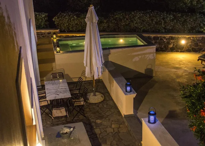 Semesterbostad Santorini Vineyard With Heated Pool Éxo Goniá