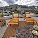 Santorini Vineyard With Heated Pool Ferienhaus Éxo Goniá