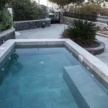 Σπίτι διακοπών Santorini Vineyard With Heated Pool