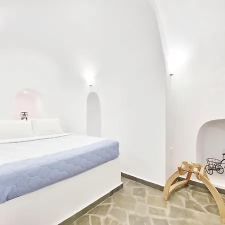 Santorini Vineyard With Heated Pool * Έξω Γωνιά