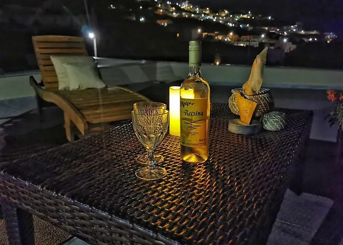 Santorini Vineyard With Heated Pool *