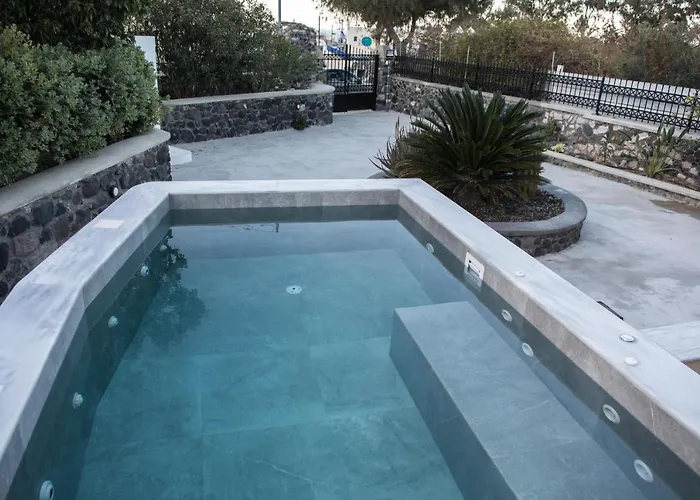 Hébergement de vacances Santorini Vineyard With Heated Pool