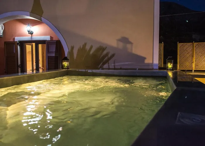 Santorini Vineyard With Heated Pool * Exo Gonia