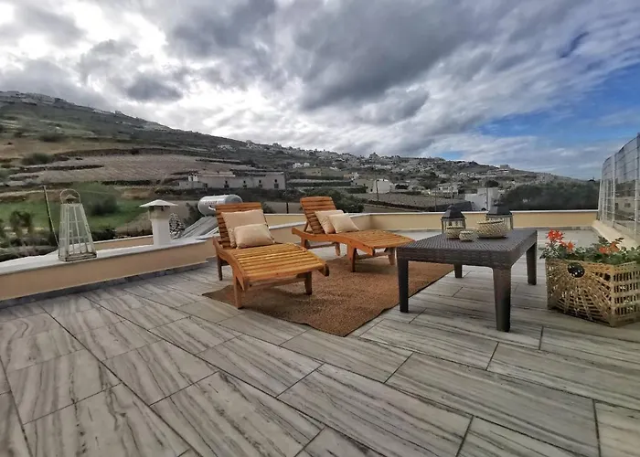 Santorini Vineyard With Heated Pool بيت للعطل *